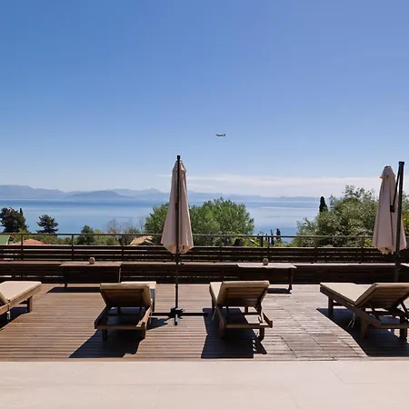 The Summit Escape Aparthotel 4*