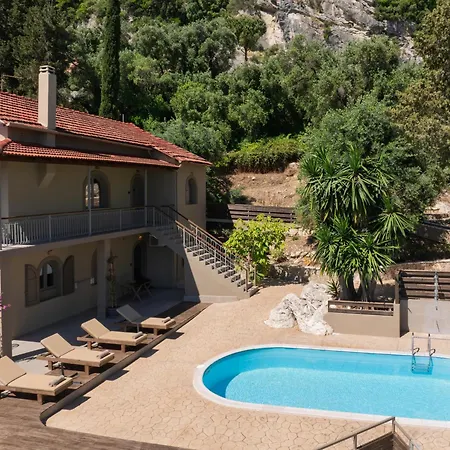 The Summit Escape Achílleion